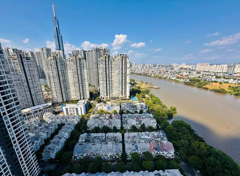 Saigon Pearl